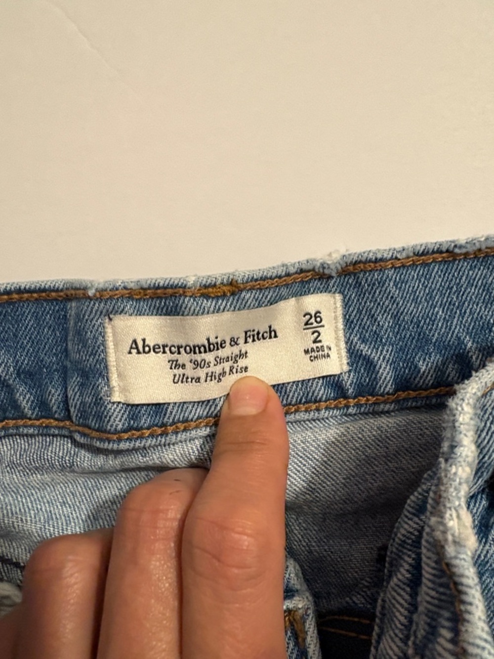 Abercrombie & Fitch Light Blue High-Rise Jeans - Picture 2 of 9